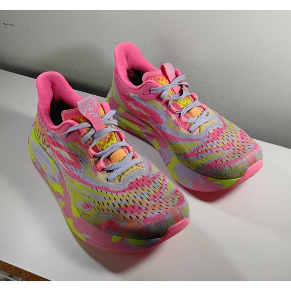 Asics Noosa Tri 15 Sneaker Women's US 8 Hot Pink Safety Yellow Running Shoes